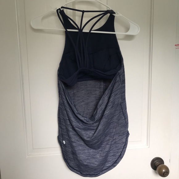 Lululemon tank top w/ built in sports bra - Picture 4 of 5